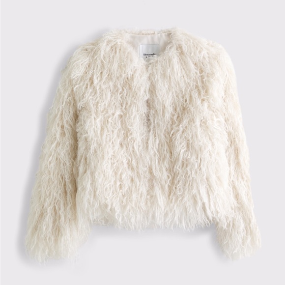 Collarless Short Faux Fur Coat - Picture 7 of 8